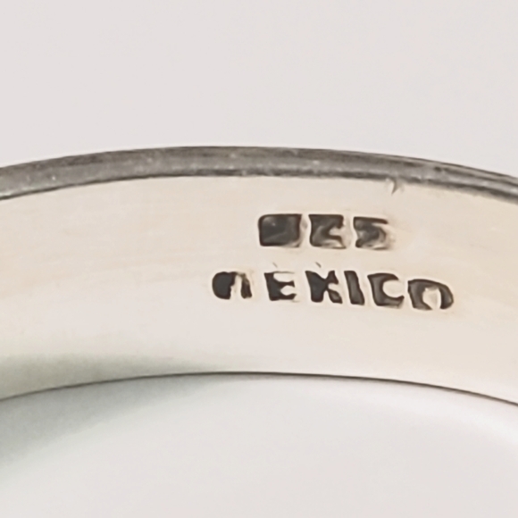 1950'S Mexican Hallmarked Sterling Silver Bracelet - Picture 5 of 15